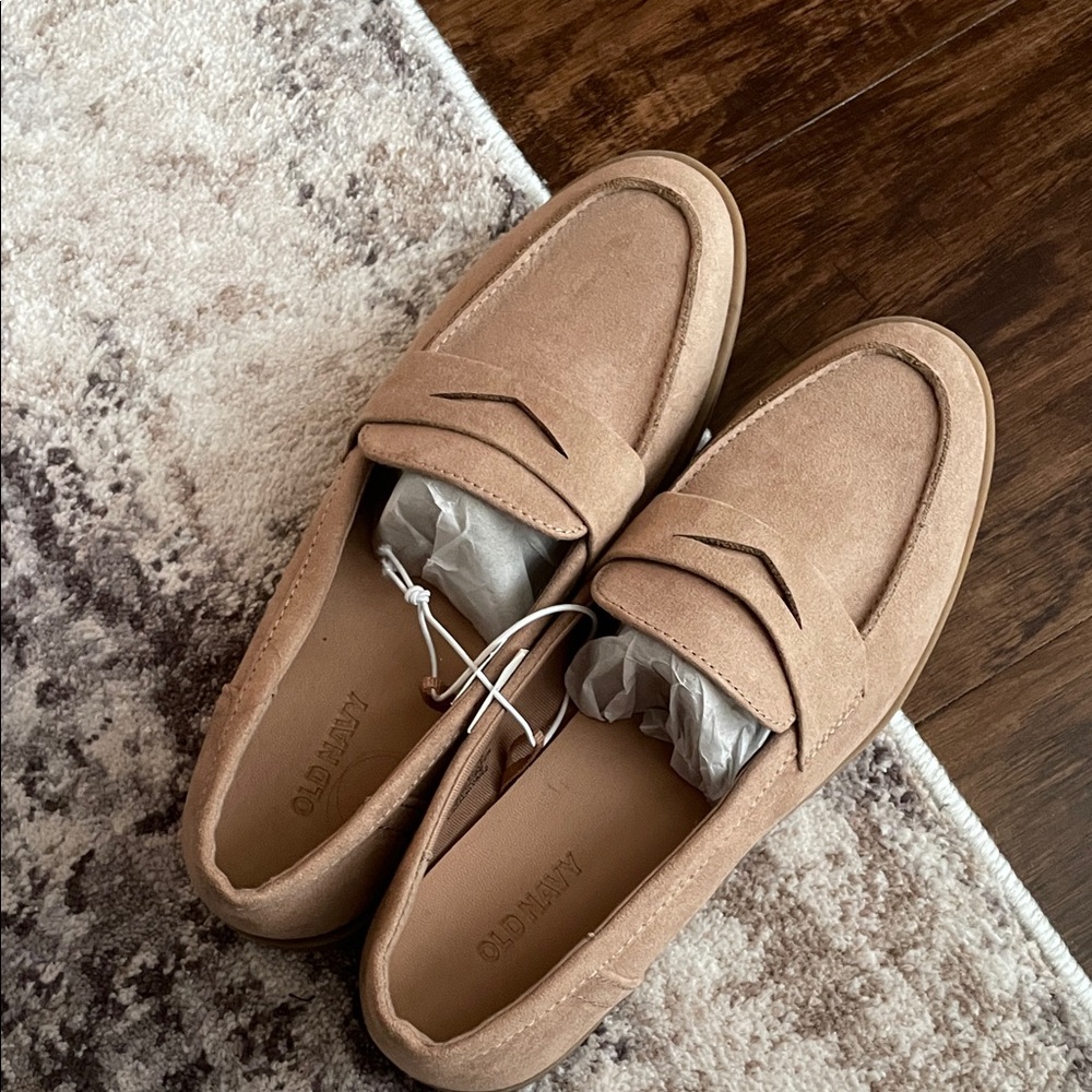 Old Navy women’s  Light Brown Suede Slip-On Penny Loafers